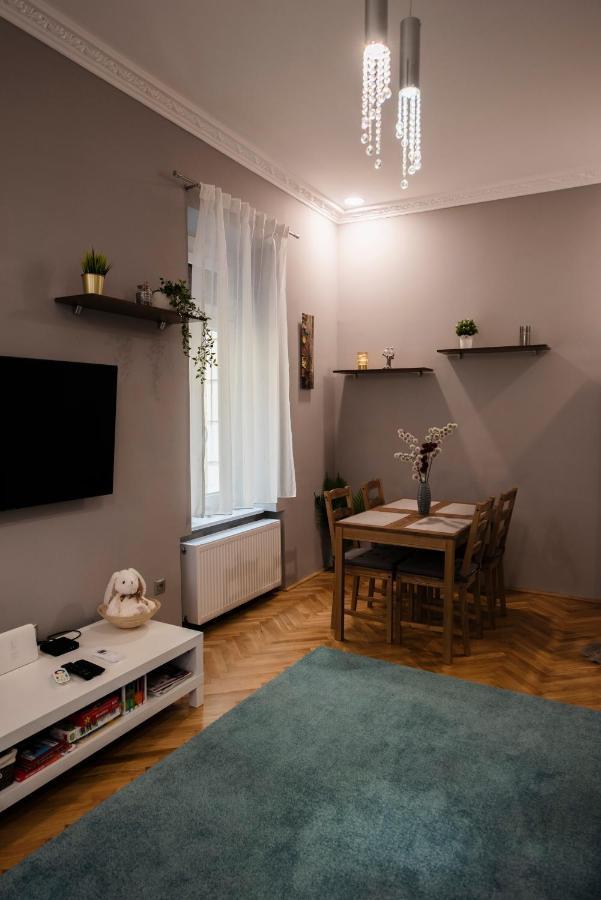 Jacks'S Home Apartman - Free Parking Печ Экстерьер фото